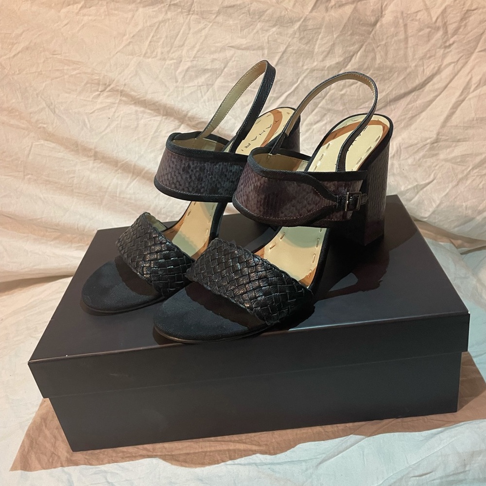 Tahari Ta Jada Black Leather Faux Snakeskin Heels